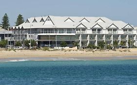 Ocean Centre Hotel