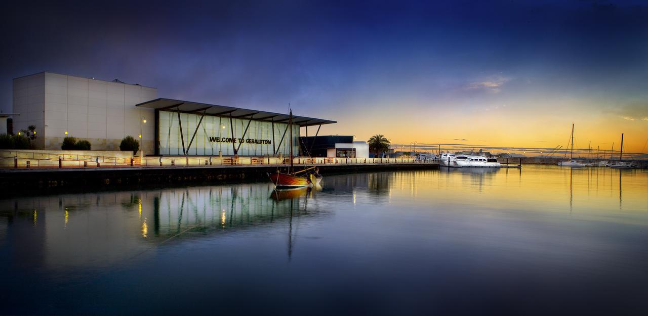 Ocean Centre Hotel Geraldton Exterior photo